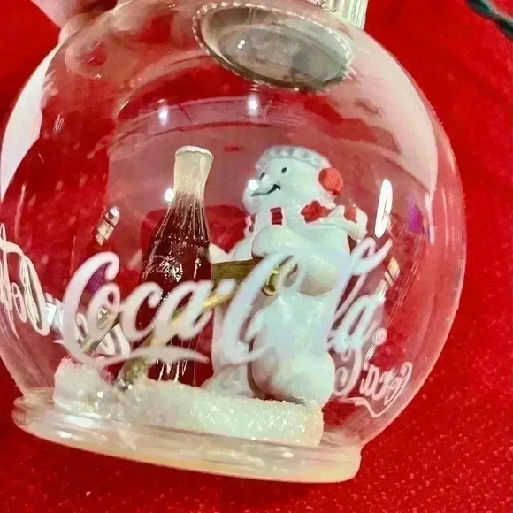 Coca-Cola holiday radiance glass illuminated ornament with polar bear on sled - Picture 3 of 5